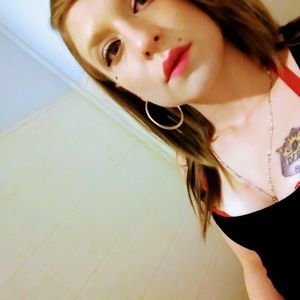 Meet your Posher, Ashley neverfolding